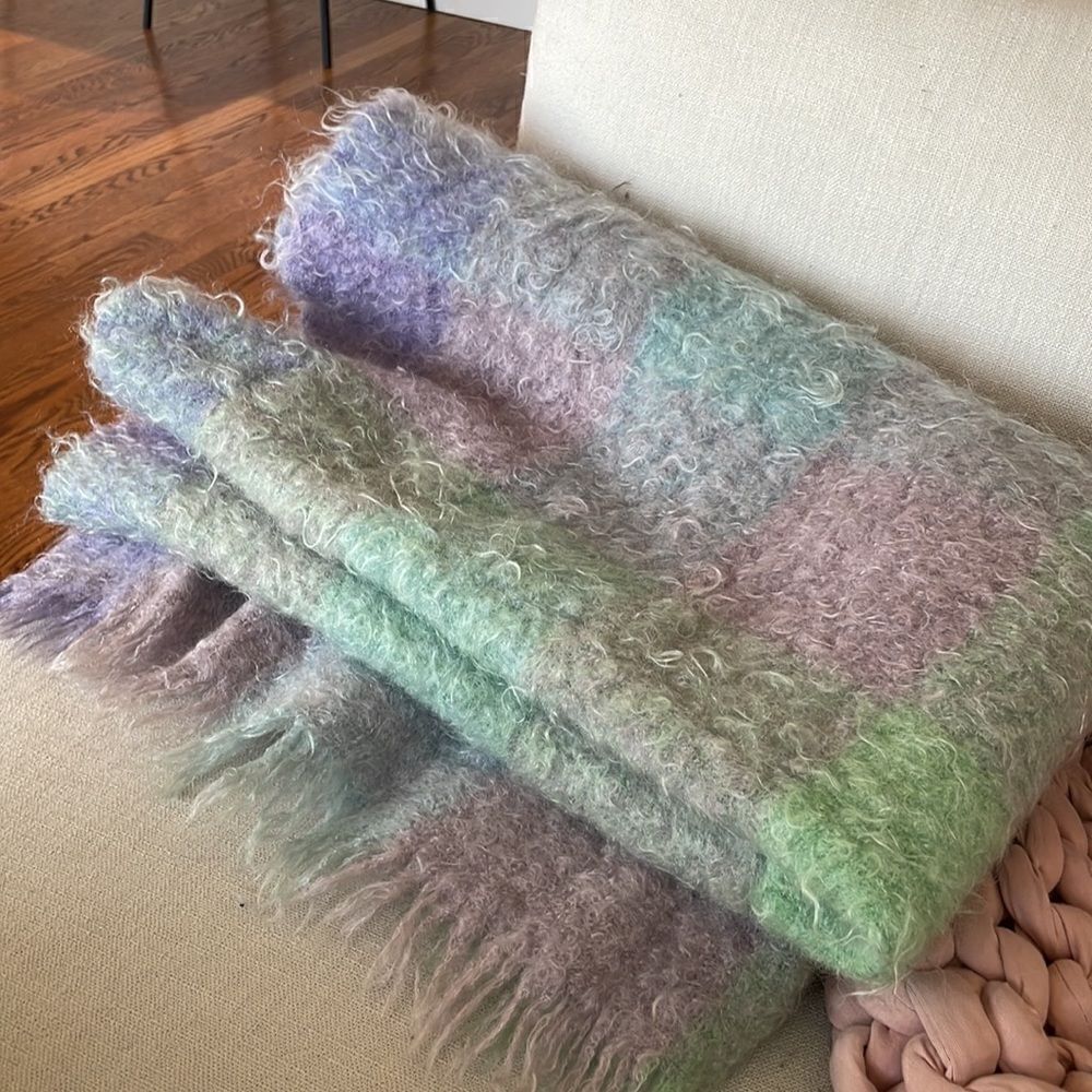 Handmade accent blanket 100% mohair made in Scotland by Andrew Scott pastels 💜